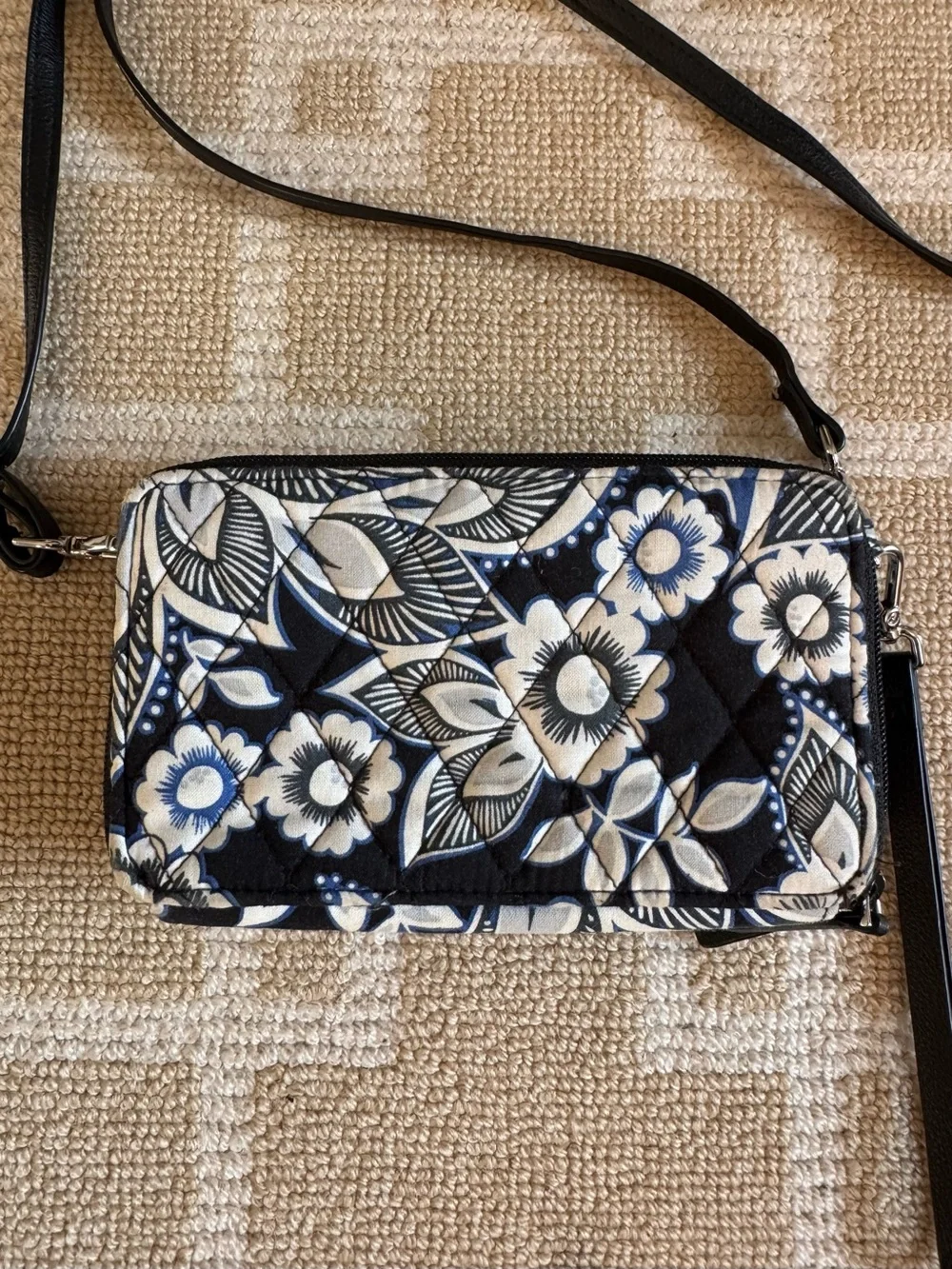 Vera Bradley Floral Crossbody Bag Quilted RFID Wallet Clutch Blue Black O/S